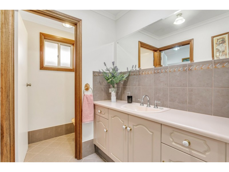 54 Cambridge Terrace, Hillbank SA 5112