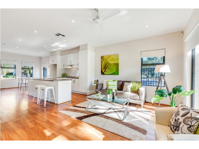 24/8 Fourth Avenue, Mawson Lakes SA 5095