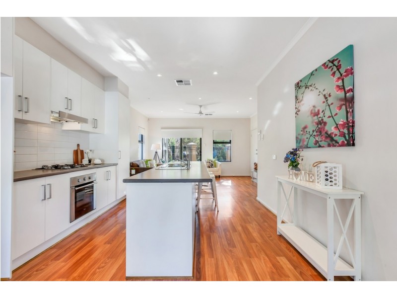 24/8 Fourth Avenue, Mawson Lakes SA 5095