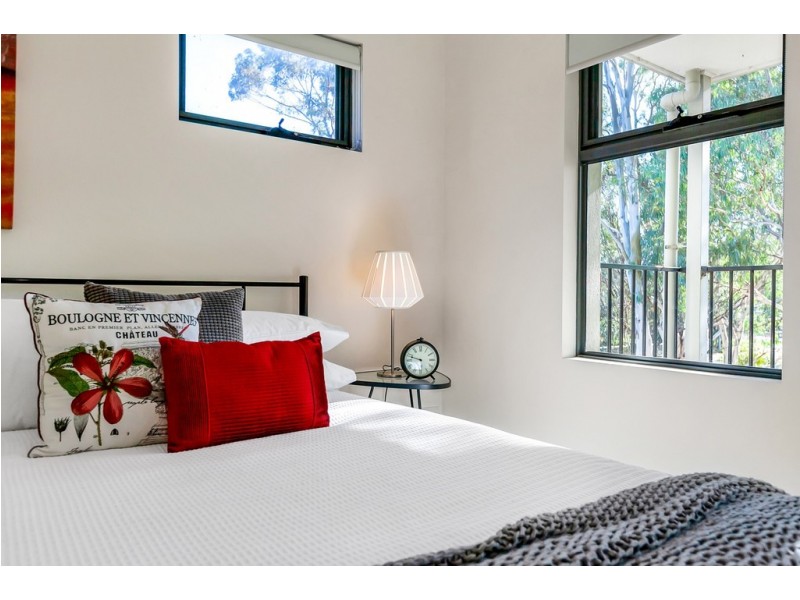 24/8 Fourth Avenue, Mawson Lakes SA 5095