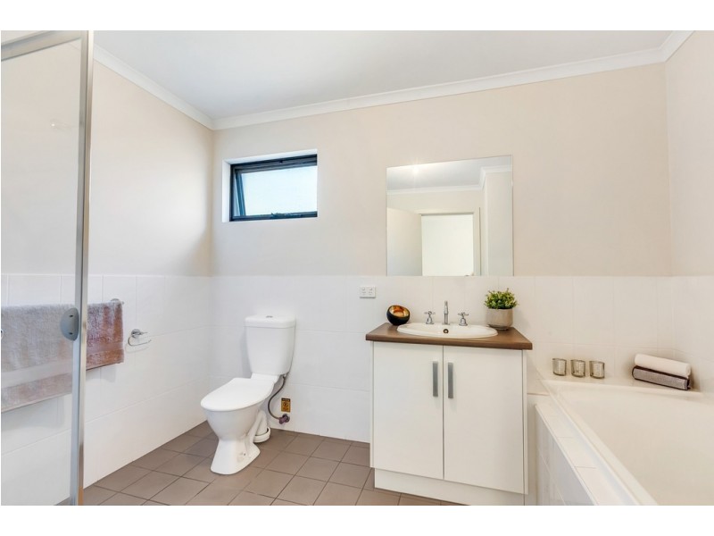 24/8 Fourth Avenue, Mawson Lakes SA 5095