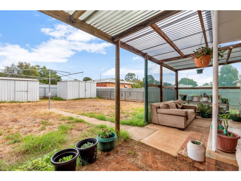 40 Midlow Road, Elizabeth Downs SA 5113
