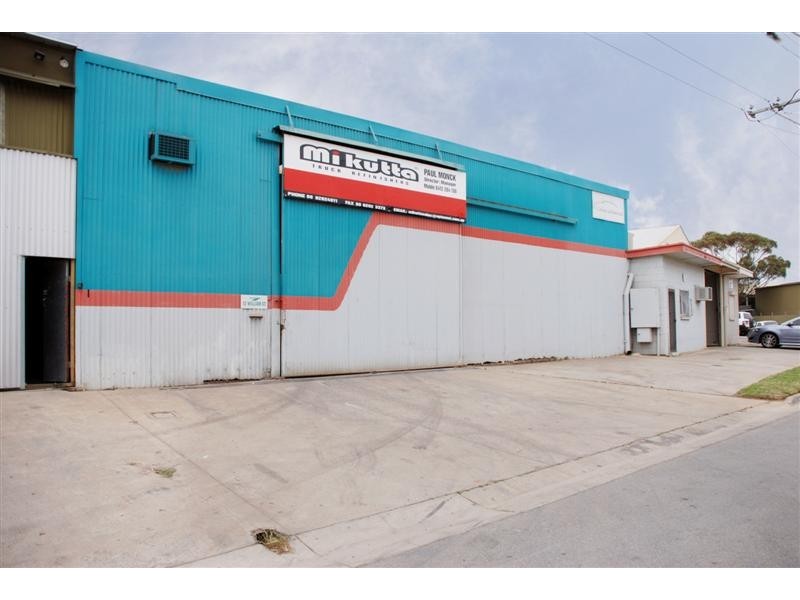 12 William Street, Cavan SA 5094