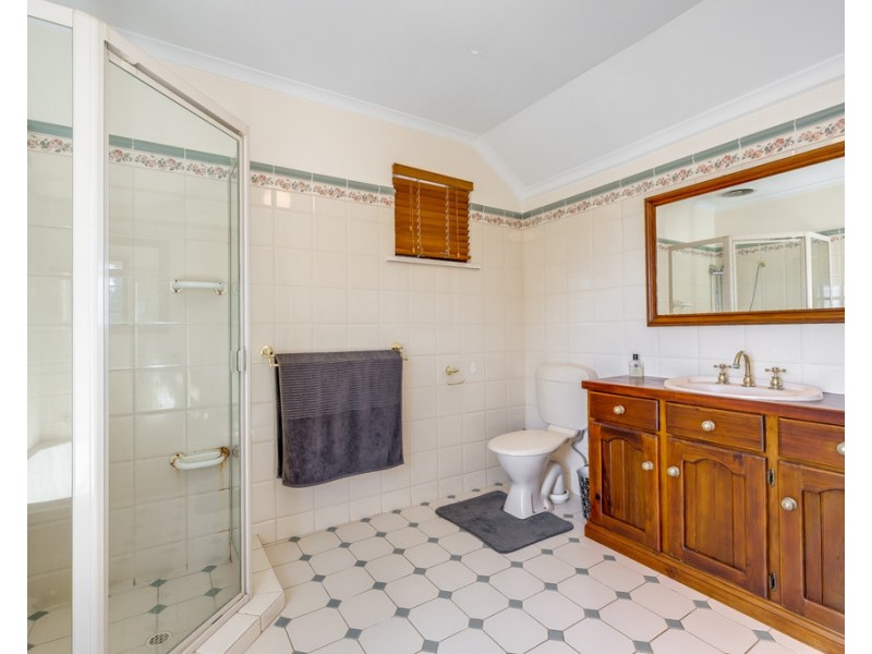 8 Kerr Grove, West Lakes SA 5021