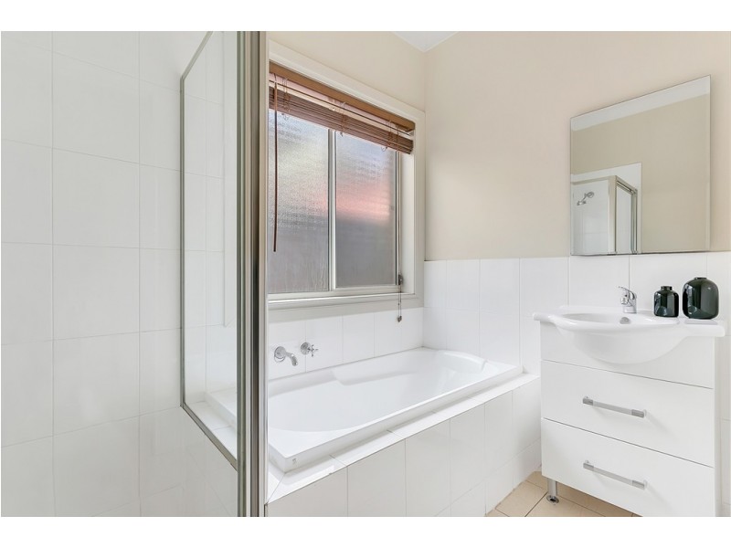 11 LIVINGSTONE AVENUE, Prospect SA 5082