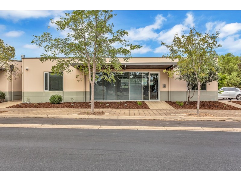 8 Douglas Drive, Mawson Lakes SA 5095