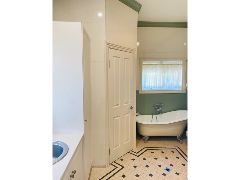 80 FROST RD, Brahma Lodge SA 5109