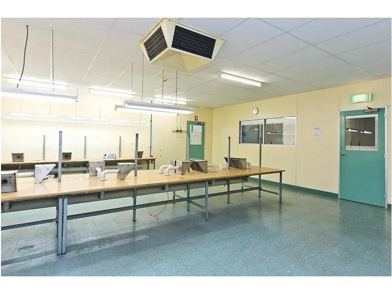 15 Circuit Drive, Hendon SA 5014