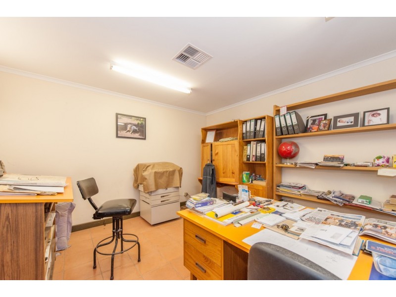 6 Railway Terrace, Wingfield SA 5013