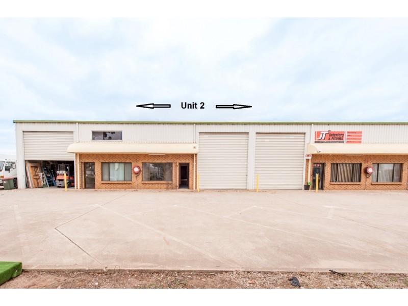 2,14 Lindsay Road, Lonsdale SA 5160