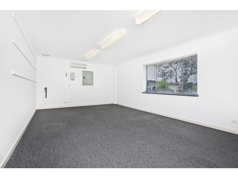 19 Crompton Road, Mount Barker SA 5251