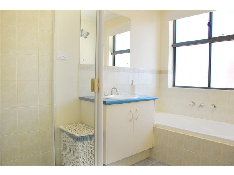 97 Battye Rd, Encounter Bay SA 5211