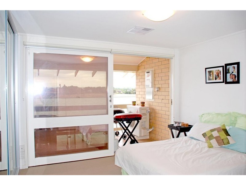 10/80 Military Road, Tennyson SA 5022