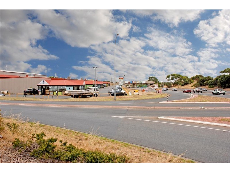 4, 8, 9 / 4 Aldenhoven, Lonsdale SA 5160