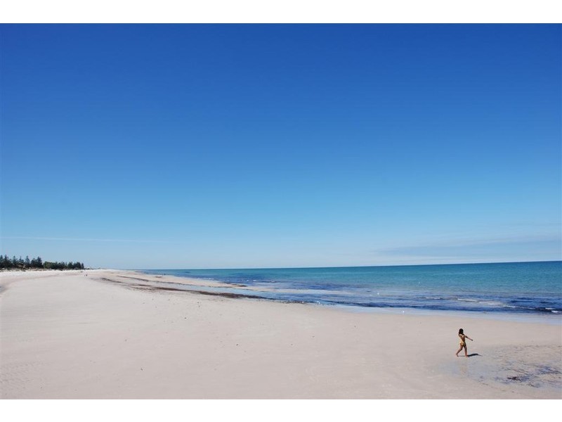 27 Carnarvon Terrace, Largs North SA 5016