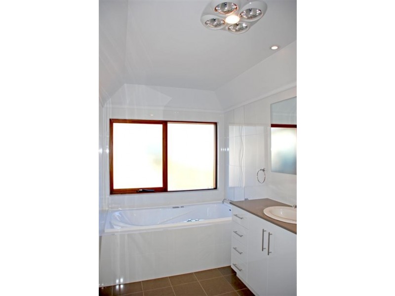 6 Hewitt Ave, Linden Park SA 5065