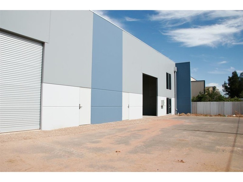 31 Sixth Avenue, Wingfield SA 5013