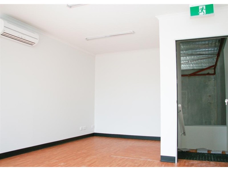 31 Sixth Avenue, Wingfield SA 5013