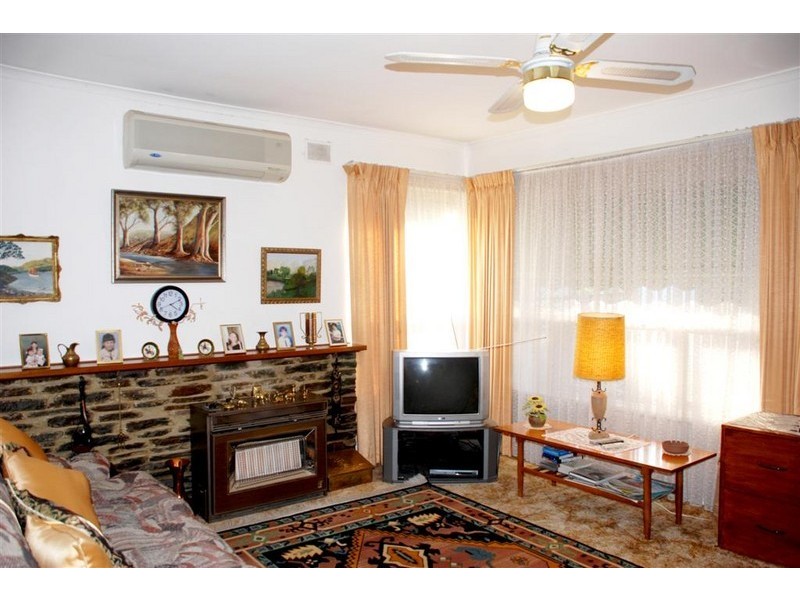 63 Salisbury Avenue, Valley View SA 5093