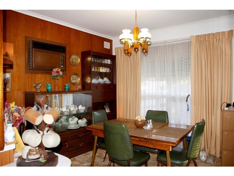 63 Salisbury Avenue, Valley View SA 5093