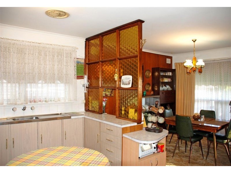 63 Salisbury Avenue, Valley View SA 5093