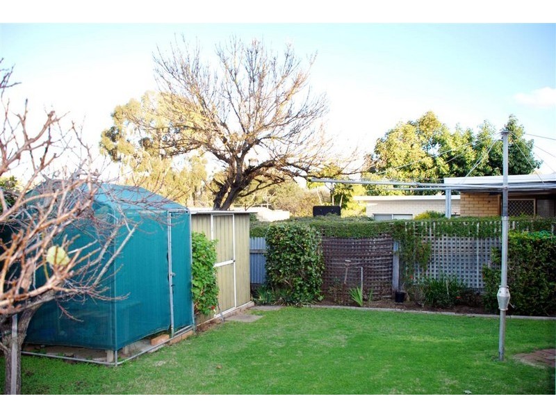 63 Salisbury Avenue, Valley View SA 5093