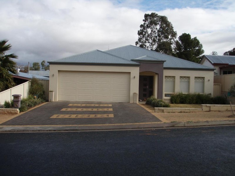 Unit 3 Old Sturt Highway, Berri SA 5343