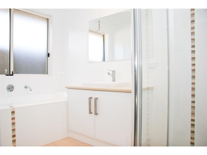 4 Burton Bank, Aldinga Beach SA 5173