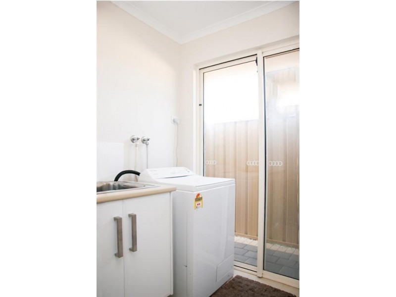 4 Burton Bank, Aldinga Beach SA 5173