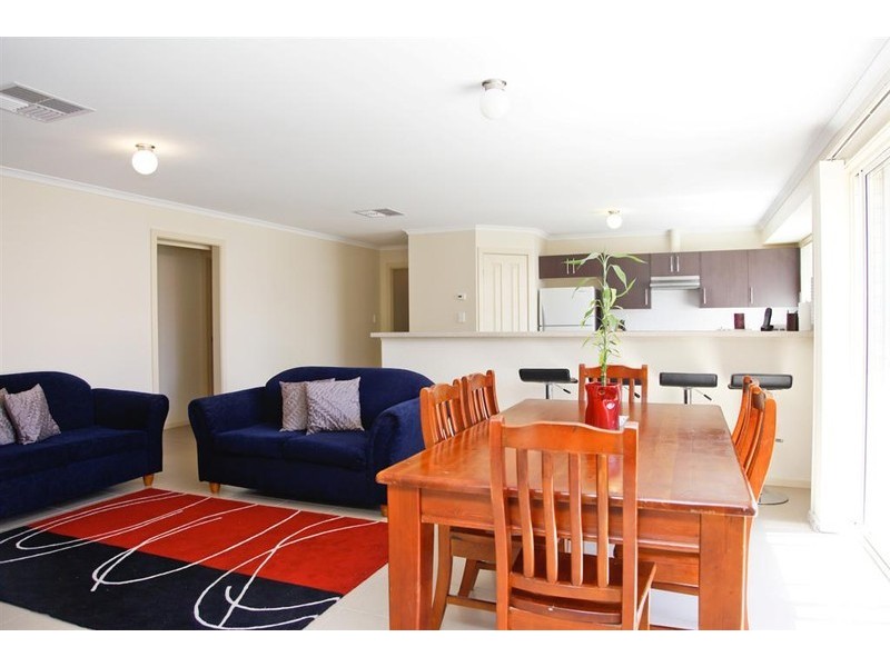 8 Kingston Circuit, Seaford Rise SA 5169