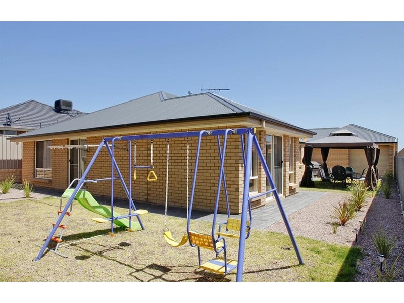 8 Kingston Circuit, Seaford Rise SA 5169