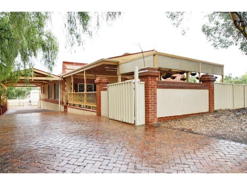 23 Main North Road, Willaston SA 5118