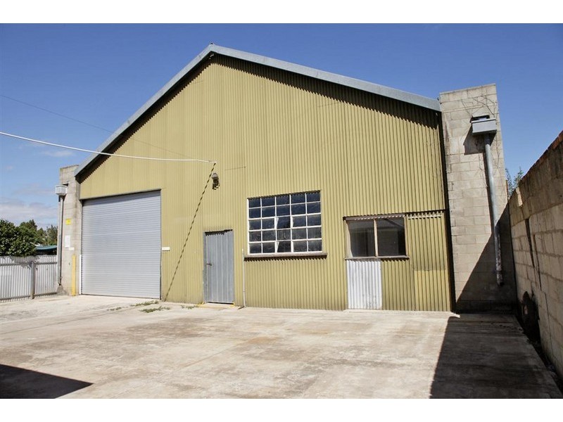 32 Surrey Road, Keswick SA 5035