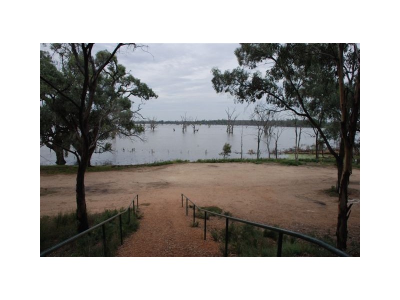 72 Old Coach Road, Overland Corner SA 5330