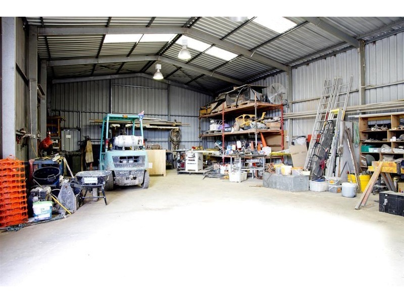 16 Newfield Road, Para Hills West SA 5096