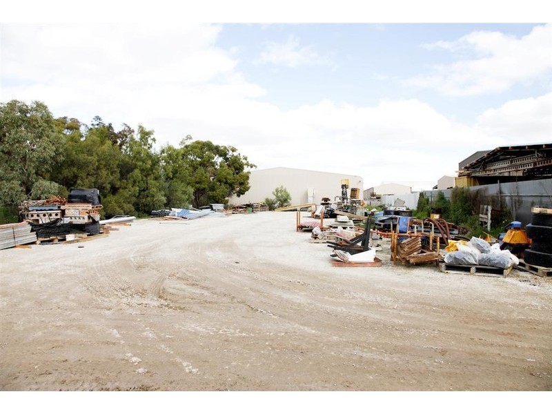 16 Newfield Road, Para Hills West SA 5096