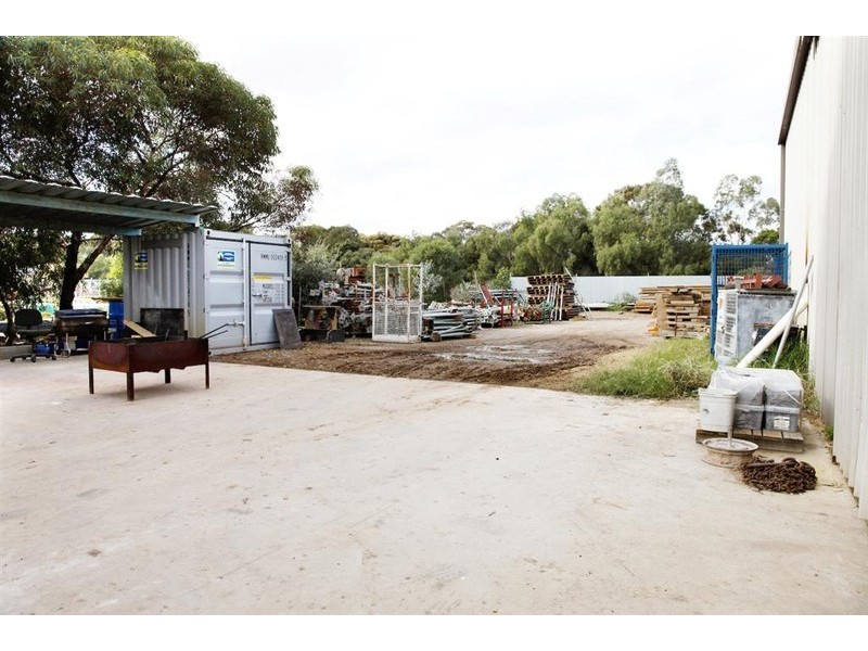 16 Newfield Road, Para Hills West SA 5096