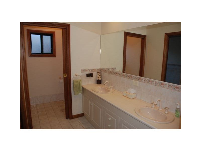 5 Palm Court, Renmark SA 5341