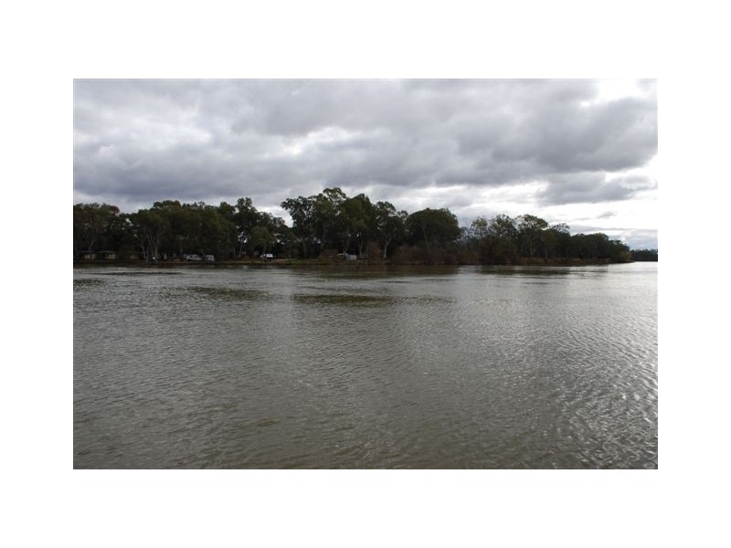 1 Lookout Drive, Paringa SA 5340