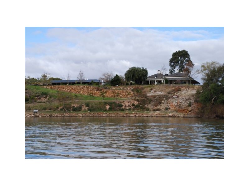 1 Lookout Drive, Paringa SA 5340