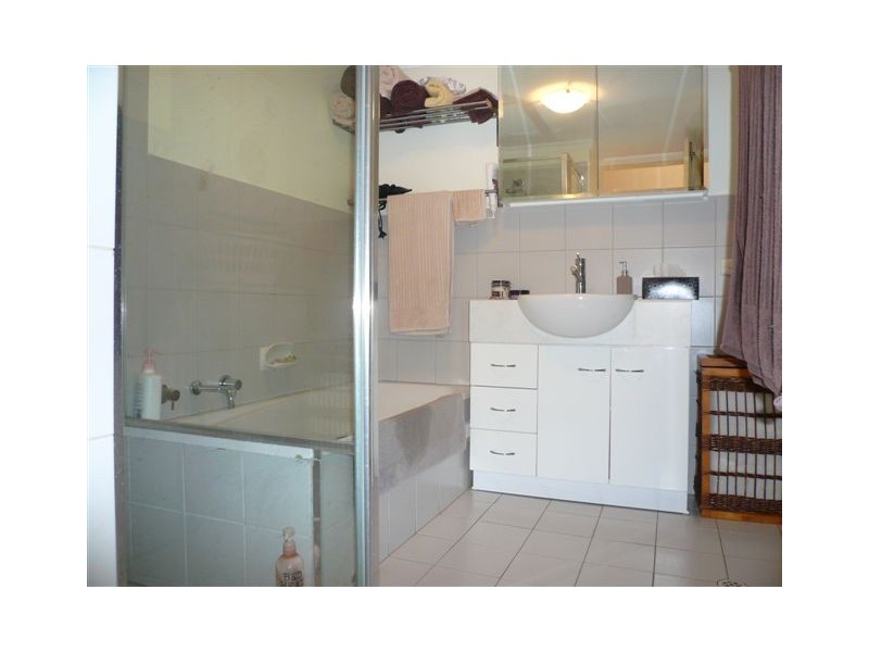 8/142 Carrington Street, Adelaide SA 5000
