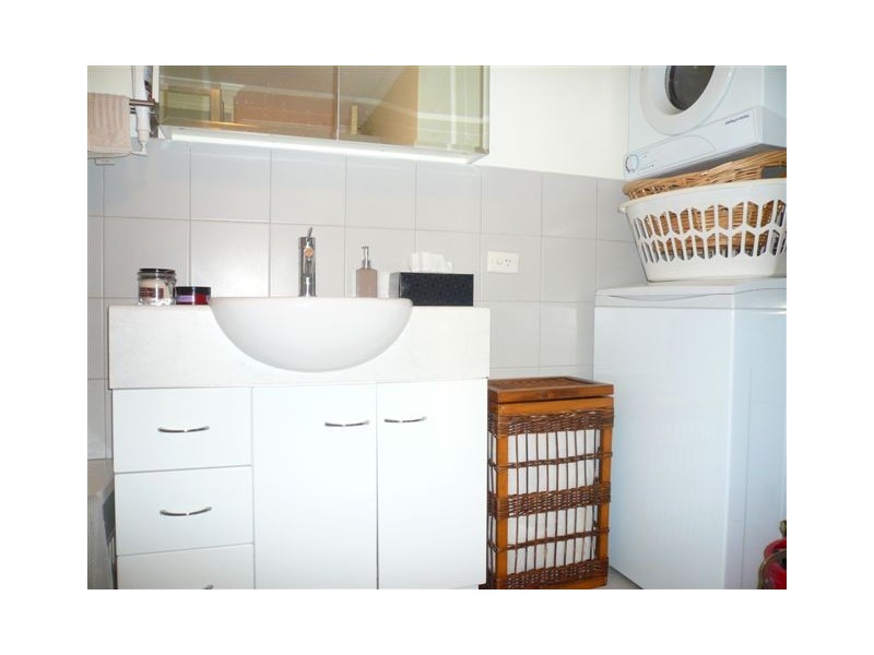 8/142 Carrington Street, Adelaide SA 5000