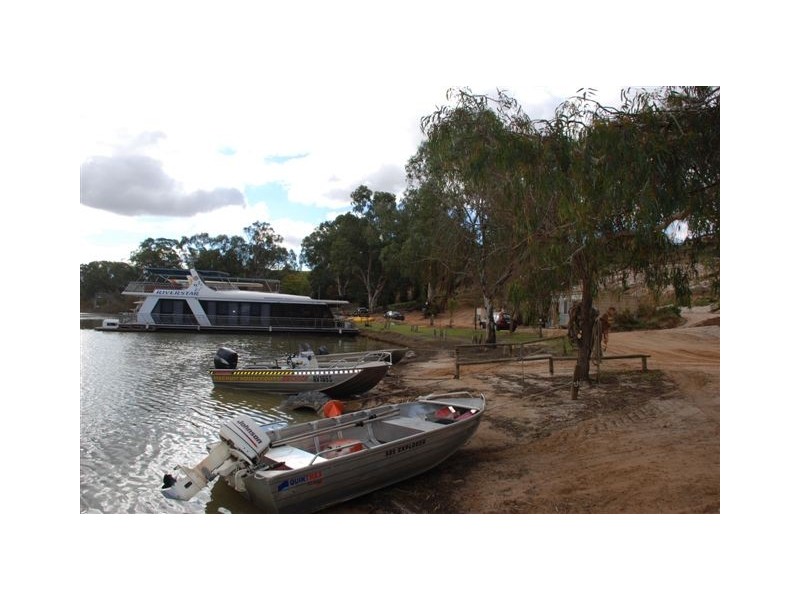 1 Lookout Drive, Paringa SA 5340