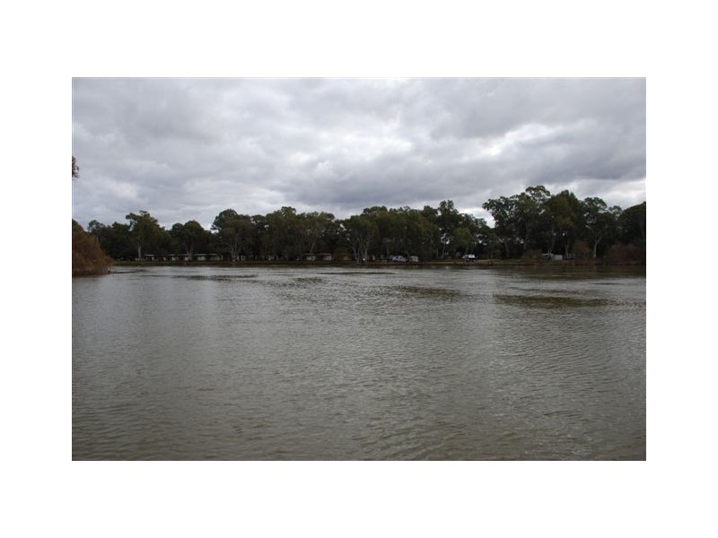 1 Lookout Drive, Paringa SA 5340