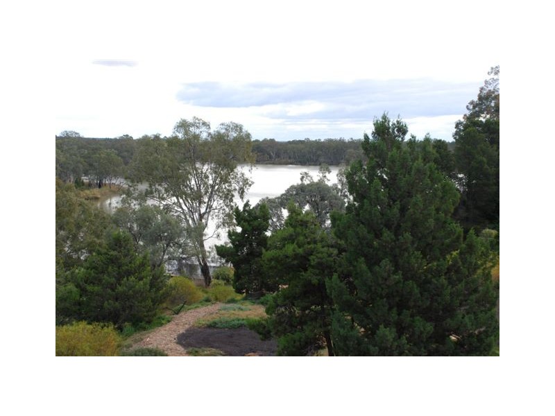 1 Lookout Drive, Paringa SA 5340