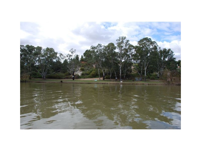 1 Lookout Drive, Paringa SA 5340