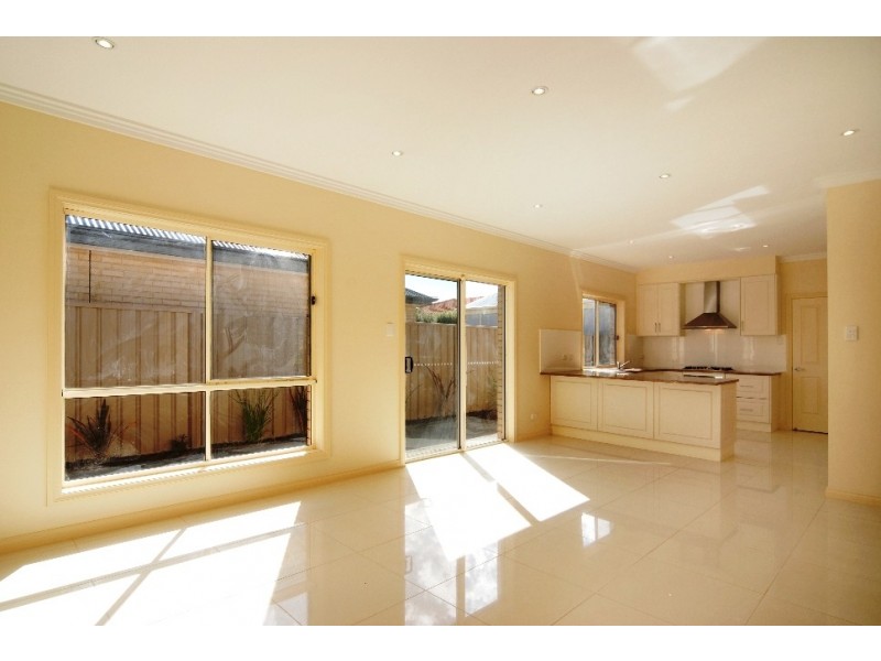 14 Golfers Avenue, Seaton SA 5023