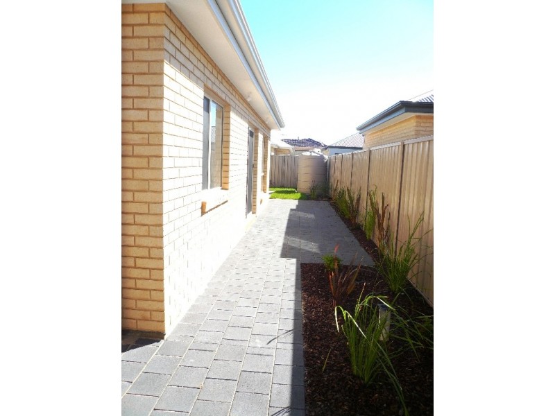 14 Golfers Avenue, Seaton SA 5023