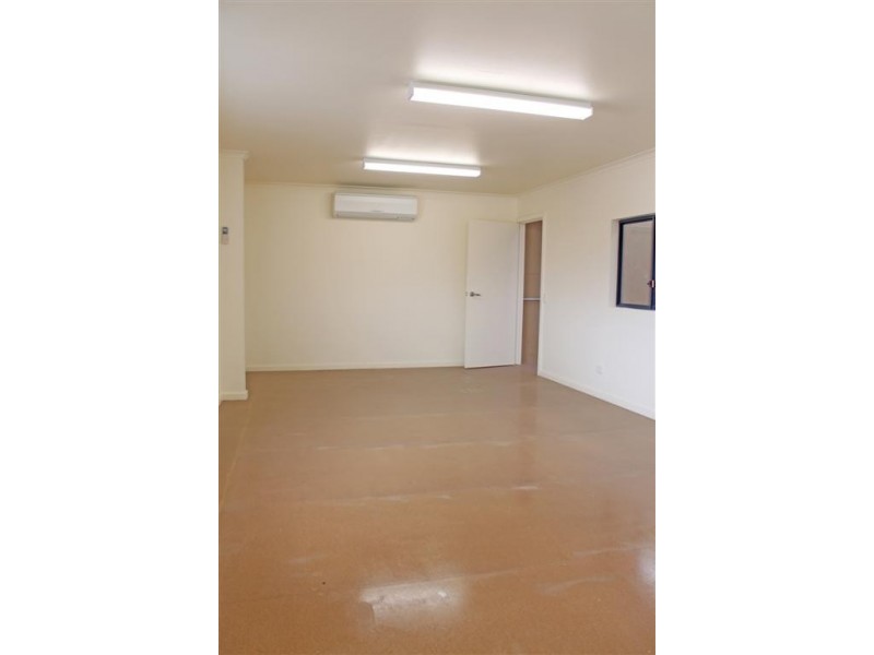 2 and 3/12 Creswell Road, Largs North SA 5016