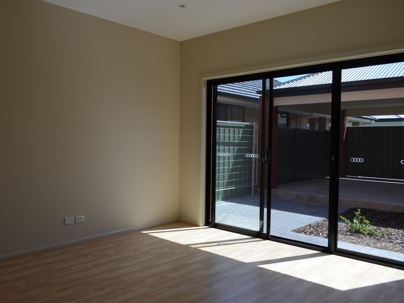 1/20 MacMillan Avenue, Mawson Lakes SA 5095